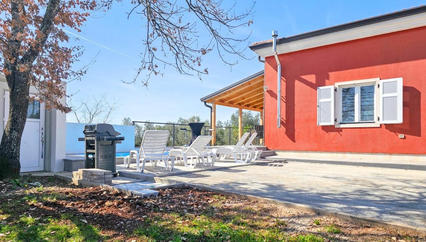 Casa Lutoma Villa Kmeti ภายนอก รูปภาพ